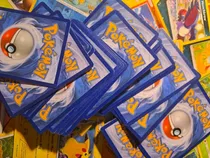 5x Pack De 100 Cartas Pokemon Original Surtidas + Legendaria