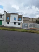Departamento De Arriendo En La Calle S46 Y Quilla Ñan, Barrio Pueblo Solo Pueblo Al Sur De Quito
