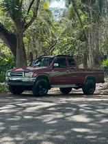 Toyota  Hilux  4x4 Mecánica 