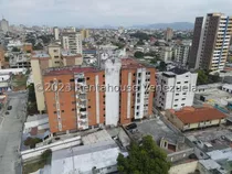 Marcos Gonzalez Alquila Hermoso Apartamento Amoblado Zona Este Barquisimeto - Lara #24-21019