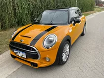 Mini Cooper S 2017 2.0 F55 Look Jcw 192cv