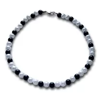 Collar De Perlas Plasticas Blanco Y Negro | Demon Accesorios
