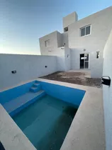 Casa En  Venta En Valle Cercano, 2 Y 3 Dormitorios, Pileta, Recibo Menor 