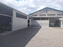 Galpones En Alquiler Con 816m De Terreno Y Un Area De 618m2 De Construccion Luz Trifasica Zona De Carga Y Descarga Excelente Oportunidad Zona Industrial I Barquisimeto Lara Dl