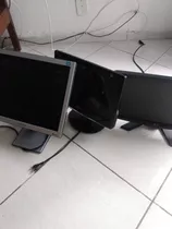 3 Monitores 2 Samsung  1 Acer 