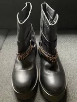 Botas En Cuero Con Plataforma Y Cadenas Marca Viamo Moda