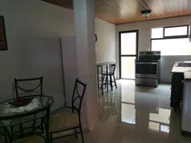 Apartamento Amueblado En Tibás. Sin Parqueo.