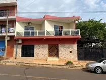 Vendo Casa En Esquina De 2 Plantas En El Barrio San Roque: 5 Habitaciones Y 3 Baños