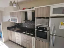 Jean Pavon Tiene Bello Apartamento En Venta En La Avenida La Mata Cabudare Lara 8 9 9