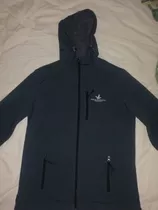 Campera Softshell Con Capucha Santa Bárbara 