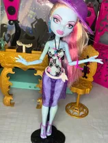 Monster High Beach Doll Abbey Bominable Skull Shores