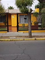 Excelente Casa Aislada La Colonia Con Carmen Plaza Maipú