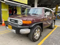   Toyota   Fj Cruiser    At 4.0  4x4  Blindada