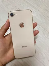iPhone 8 De 64gb / Batería Al 93%/ Case De Regalo