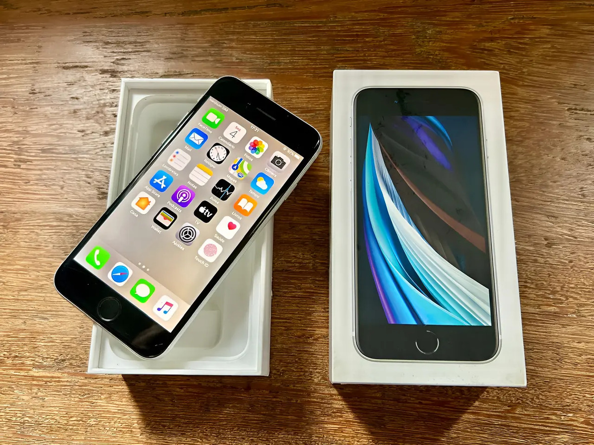 Iphone Se 2 | Mercado Livre