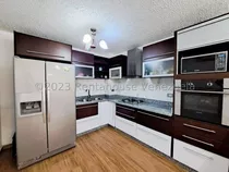 Marcos Gonzalez Alquila Bello Apartamento Amoblado Zona Oeste Barquisimeto - Lara. #24-19289