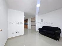 ## Se Vende Hermoso Townhouse En Tarabana Plaza Cabudare ## 24-23058 Fcc ##