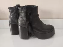 Botas Caña Corta De Cuero Con Plataforma Y Flecos Diseño