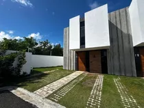Townhouse En Venta En Punta Cana, White Sands, 3 Habitacione