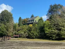 Bellisima Casa En Campo Con Playa Privada Y Bosque Nativo