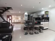 Hermoso Y Comodo Townhouse En Exclusivo Conjunto Residencial Cerrado, Donde Podrá Disfrutar Con Su Familia De Espacios Abiertos Y Acogedores, Cuenta Con Tanque De Agua De 8 Mil Litros, Planta Eléctric