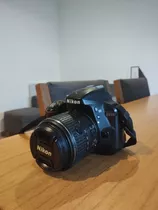 Nikon D3300 Con Lente 18-55 Como Nueva