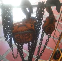 Vendo Señorita De Cadena De 5 Ton. Marca Vital, 