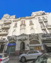 Casona Casa Mansión Amueblada De 811 M2 Con 690 M2 Interiores Para Sede De Empresa Cowork Hotel Ciudad Vieja Montevideo. Planta Principal De 212 M2 Totalmente Reciclada Y Actualmente En Uso. Reciclaje