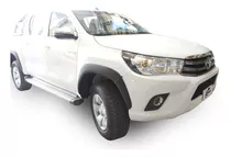 Extensiones Tapabarro Decorativa Toyota Hilux Revo 2016-2019