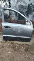 Vendo Puerta Delantera Derecha De Kia Sorento, Año 2006