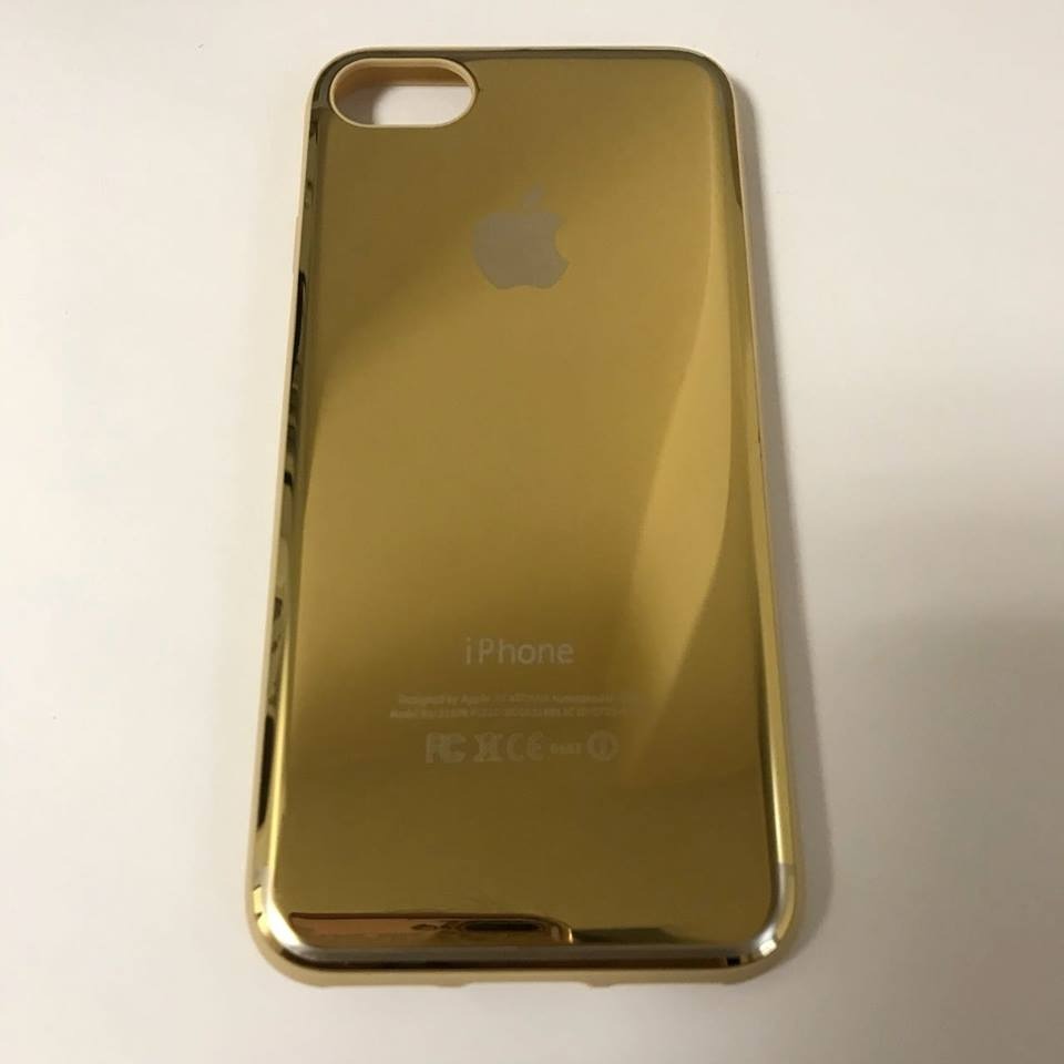 Imagen muestra carcasa dorada en supuesto iPhone 7