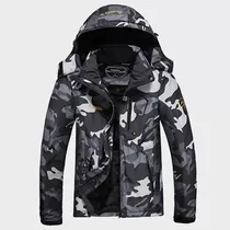 Jacket Negro Camuflada  Impermeable Moerdeng Talla L. 