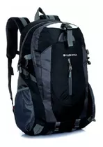 Mochila Kushiro 40 Lts Reforzada Viaje Camping Trekkings Color Negro Diseño De La Tela Liso