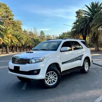 Toyota Hilux Sw4 Tdi Srv Cuero (l12)