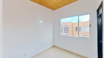 Venta Apartamento, Zona De Alta Valorizacion Precio De Oportunidad Por Debajo Del M2 De La Zona , Al Dia Sin Afectaciones, Libre Valor 181 Millones, Cel: 3232312730. 