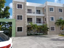 Vendo Apart En Pueblo Bavaro, Punta Cana 2hb & 1 Baño, 55mil