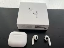 Apple AirPods (3ra Generación) Con Lightning Chargin Case