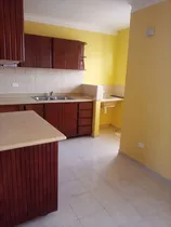 Se Alquila Apartamento En Residencial Carmen Renata Iii, Pantoja Santo Domingo Oeste