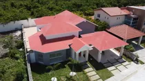 Vendo Villa En Punta Cana, Proximo Al Residencial Bavaro Pun