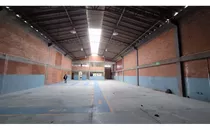 Bodega En Arriendo De 820m2 (112 Kva, 436m2 Libres)