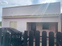 ¡gran Oportunidad! Casa De 3 Dormitorios Y Amplio Terreno En Venta 