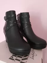 Botas