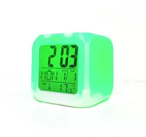 Reloj Digital De Mesa Con Luces Alarma Calendario Clima 