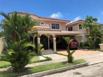 Venta De Casa En Ph Costa Bella, Costa Del Este 19-10412