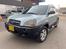 Hyundai Tucson Gl 2.0 4x2