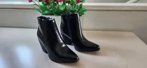 Botin Negro De Charol Con Tachas, Nuevos, Marca Poeme