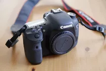 Canon Eos 7d Digital Slr 18.0mp With Ef-s 18-55mm Len