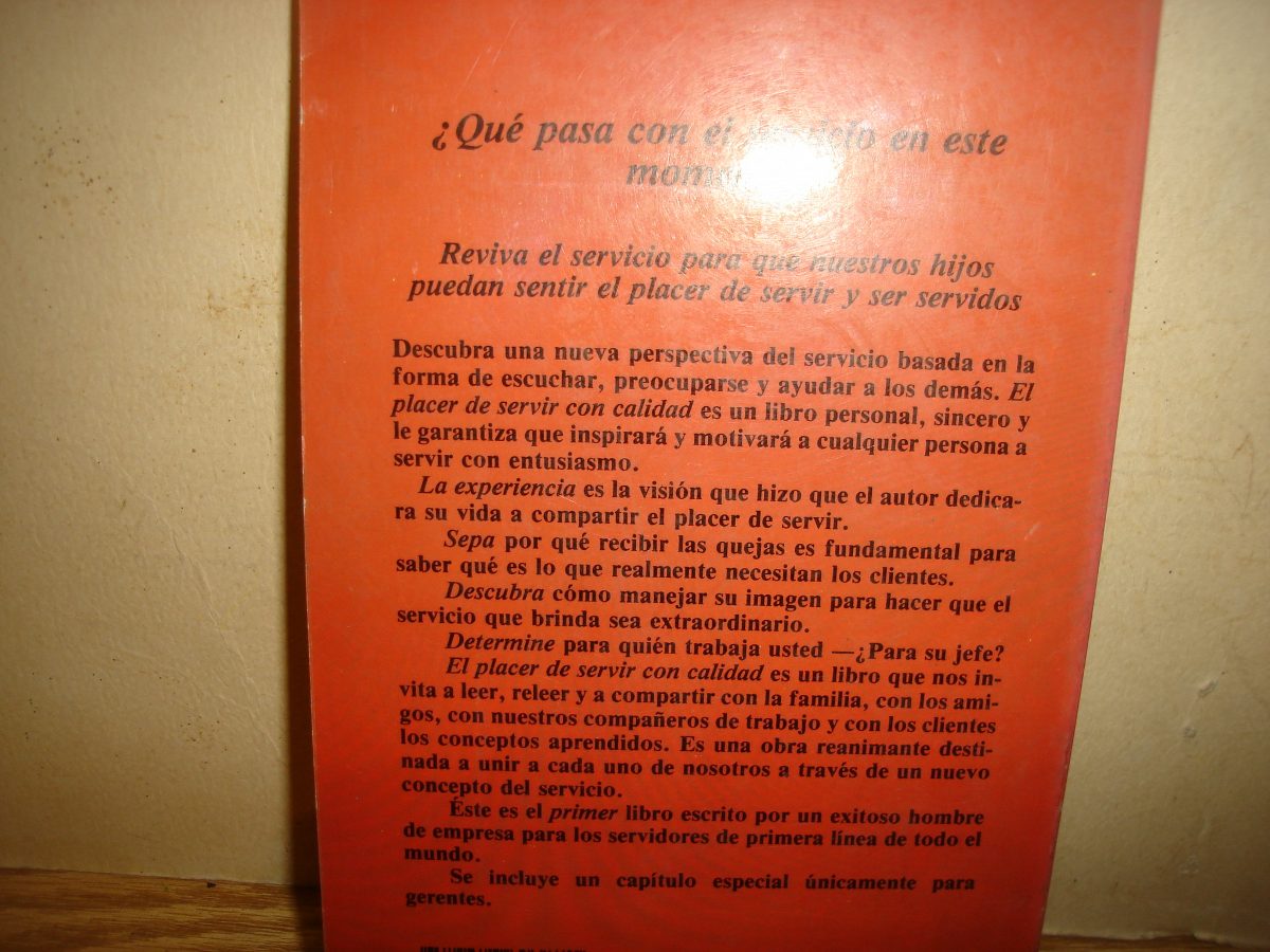 el placer de servir ron mccann