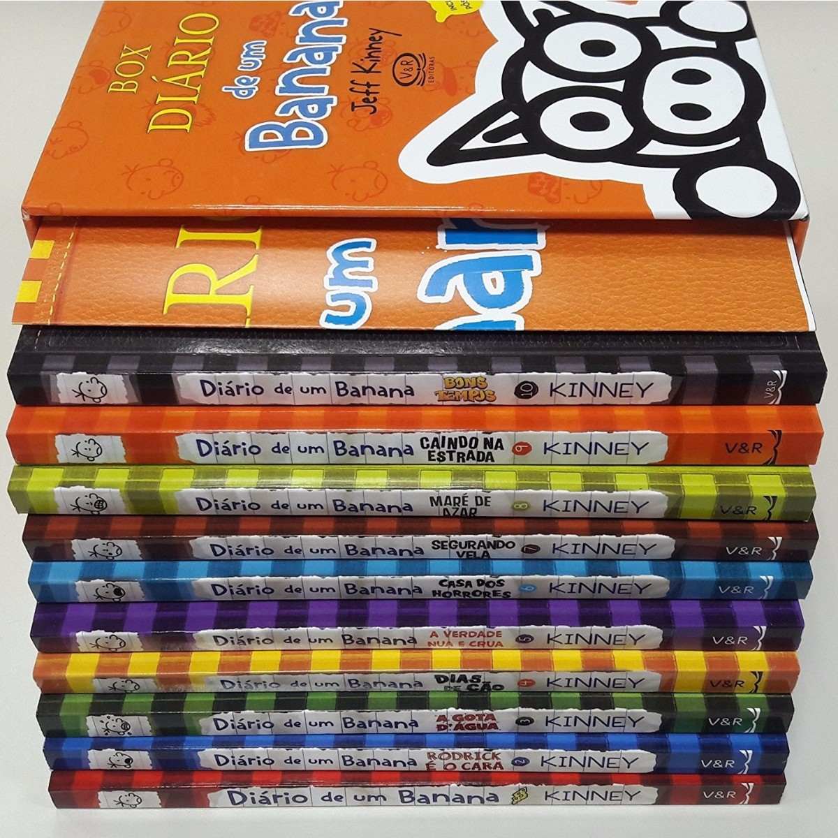 11-livros-box-diario-de-um-banana-completo-jeff-kinney-atual-D_NQ_NP_970755-MLB25849545216_082017-F.jpg