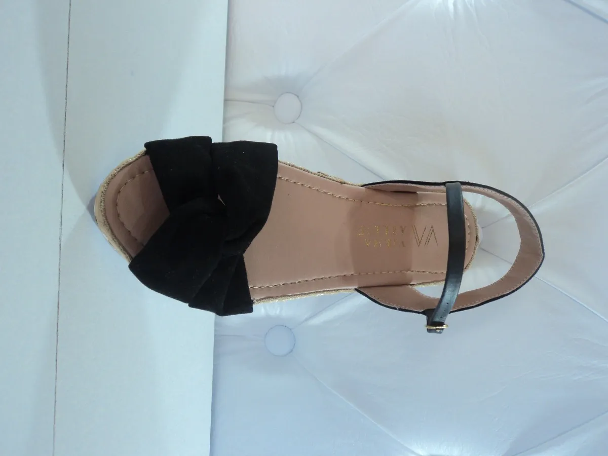 VIENAATELILOJA | 12 Pares Rasteirinha Sandália Plataforma Preto Atacado - R$ 349,00
